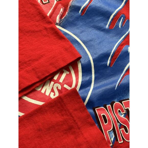 Vintage NBA Detroit Pistons Single Stitch MJT’s Shirt Size XL 25”x31” - Picture 3 of 5